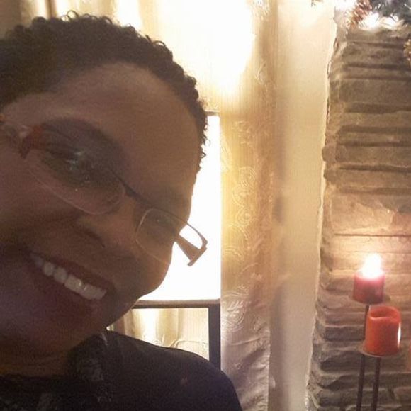 Meet your Posher, Cynthia - Picture 1 of 1